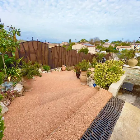 Natval - 600 M2 Villa