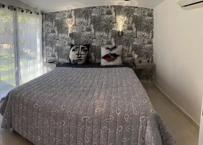 Βίλα Natval Αντίμπ